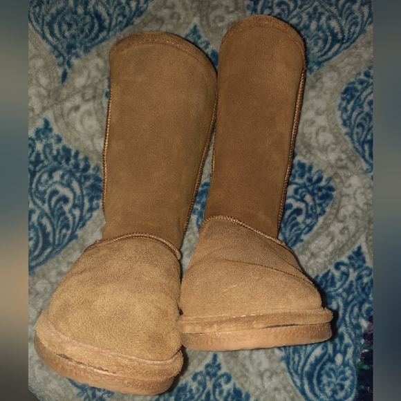 BearPaw Boot 8 - Picture 5 of 13